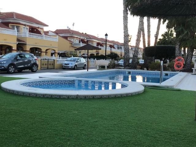 Macerana 1, Torreta Iii, Torrevieja Villa Luaran gambar